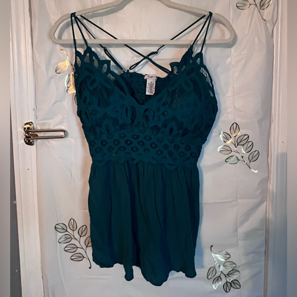 Rue21 Teal top. - Picture 1 of 3